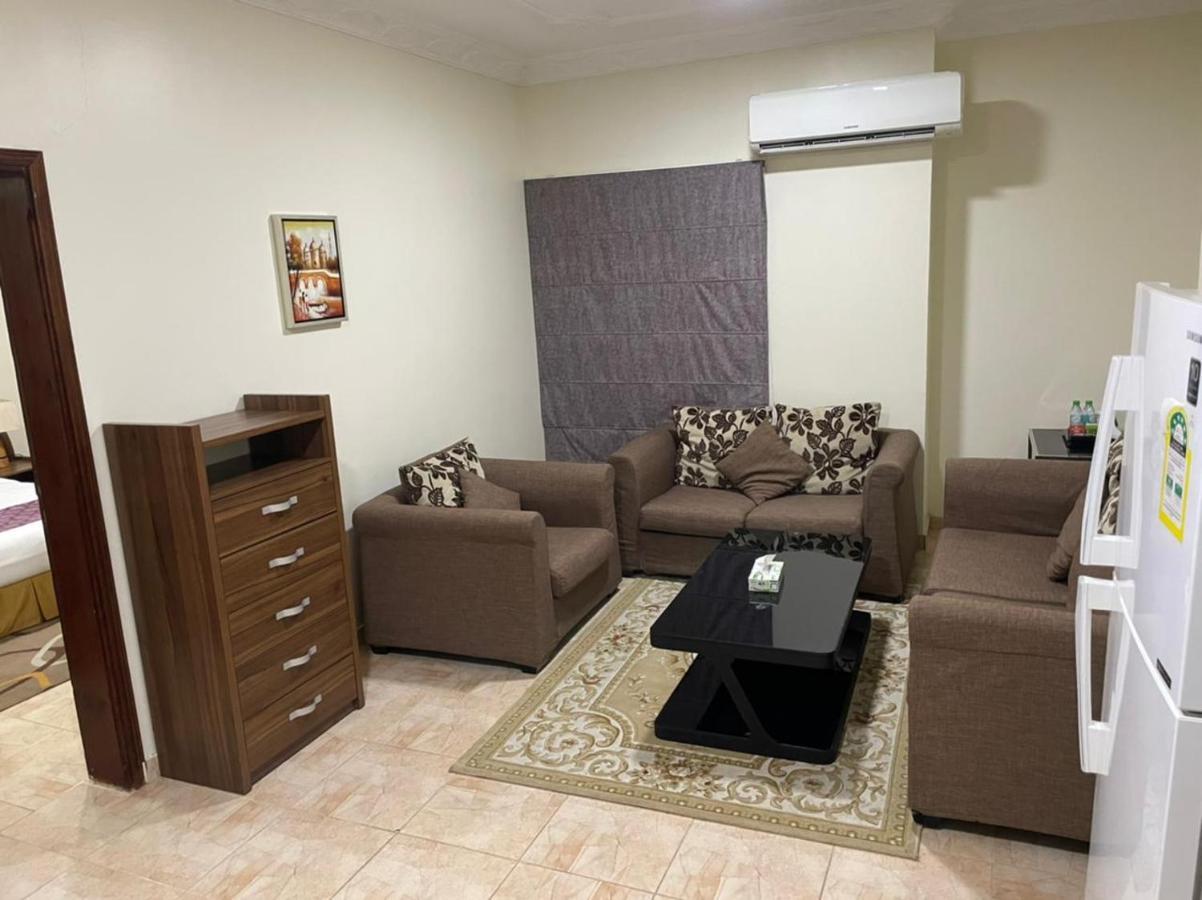 Enwan Suites Hotel Jubail Exterior photo